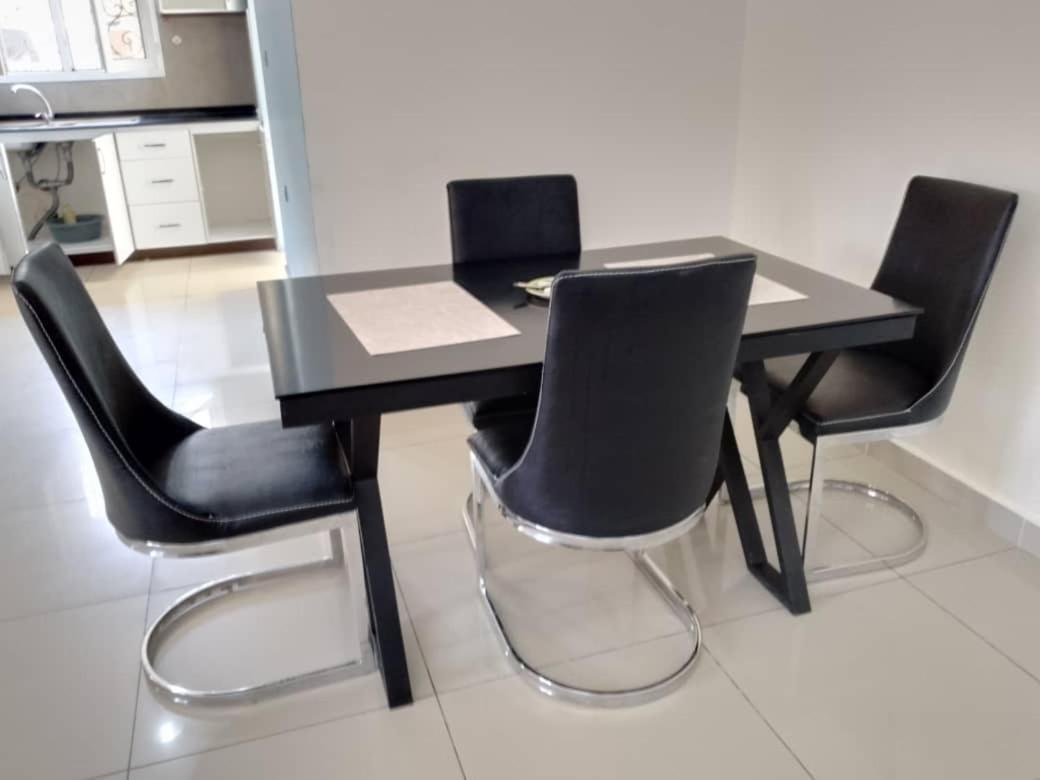 Residence Rosalie ياوندي الغرفة الصورة