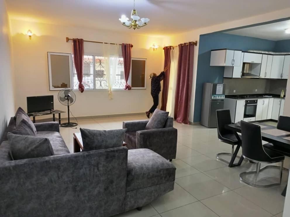 Residence Rosalie ياوندي الغرفة الصورة